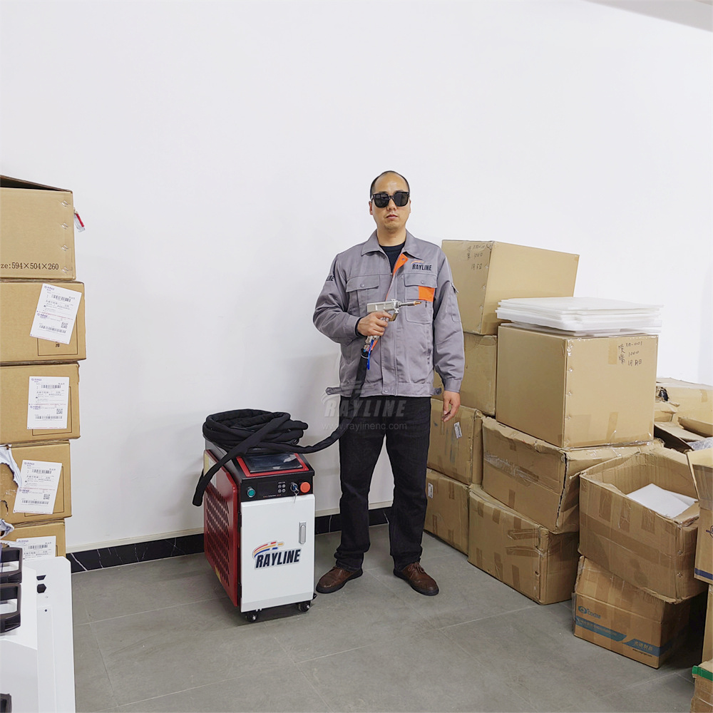 Nova Máquina de Solda a Laser  - Fiber Laser Welding Machine 1500W avaliação e preço