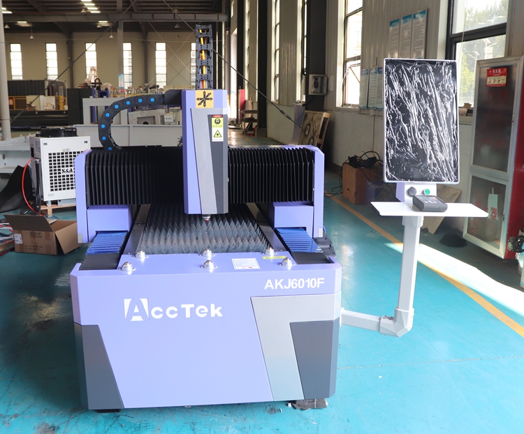 Máquina de Corte a Laser de Fi - Fiber Laser Cutter 1500W Metal avaliação e preço
