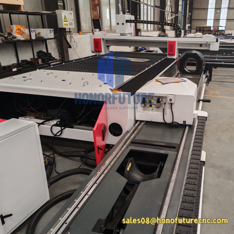 Nova Máquina de Corte a Laser  - Fiber Laser Cutter 1500W Metal avaliação e preço